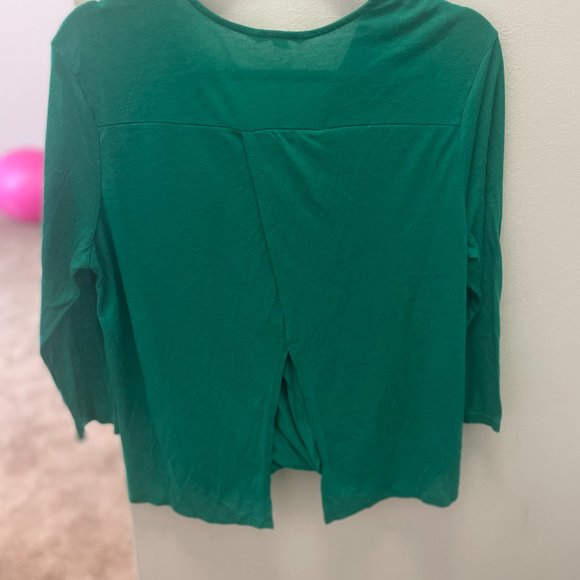 American Eagle Outfitters shirt (green) - Picture 2 of 3